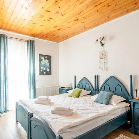 Dinvis Apartments-2