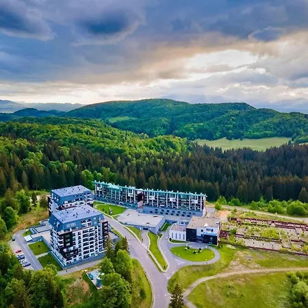 Montana Luxury Vue-3