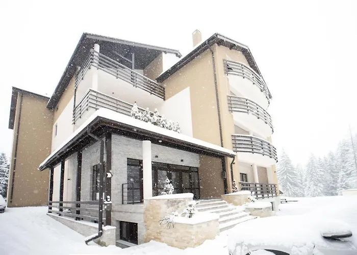 Postavaru Studio Poiana Braşov